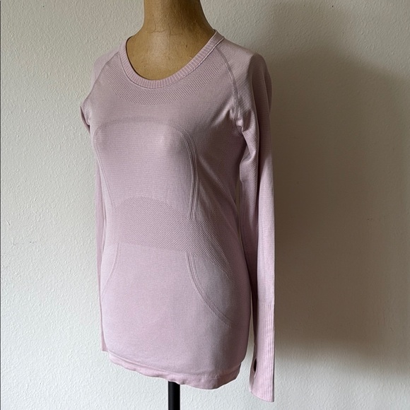 Lululemon sz 6 light pink swiftly tech Women's Long Sleeve Top thumb holes VGUC - Picture 1 of 5